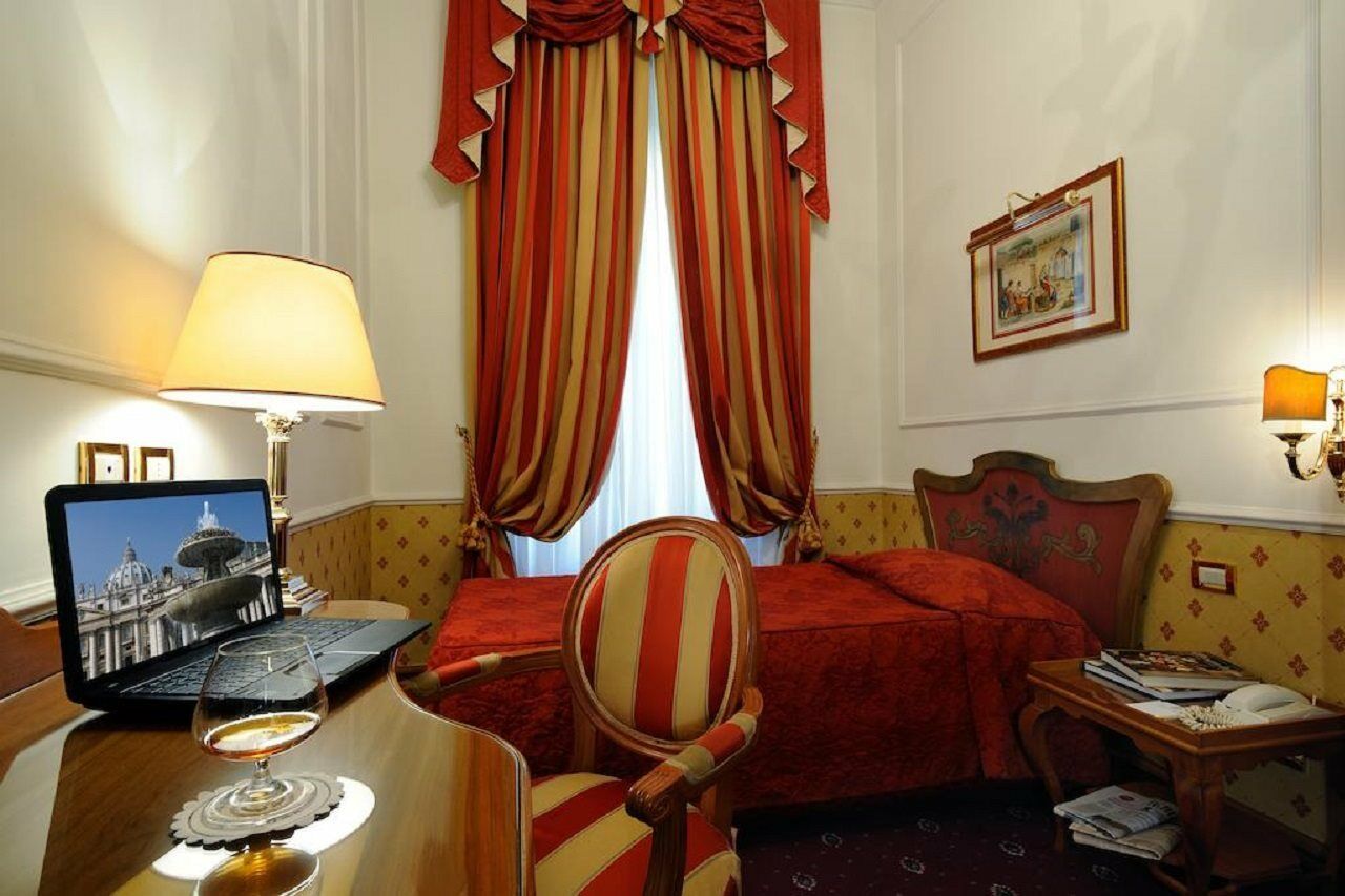 Hotel Giulio Cesare Řím Exteriér fotografie